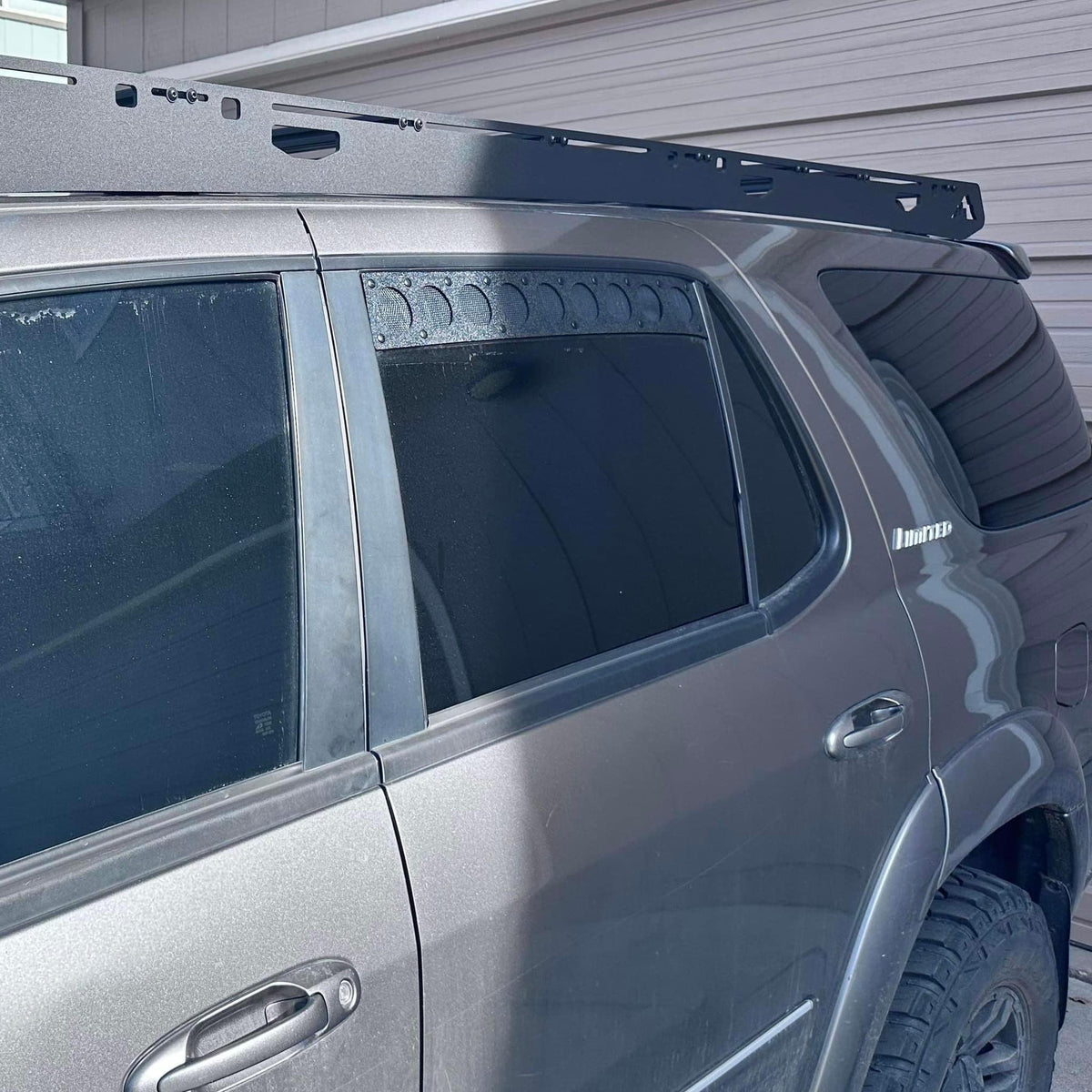 2001–2007 Toyota Sequoia Rear Window Vents (1st Gen / XK30–XK40)