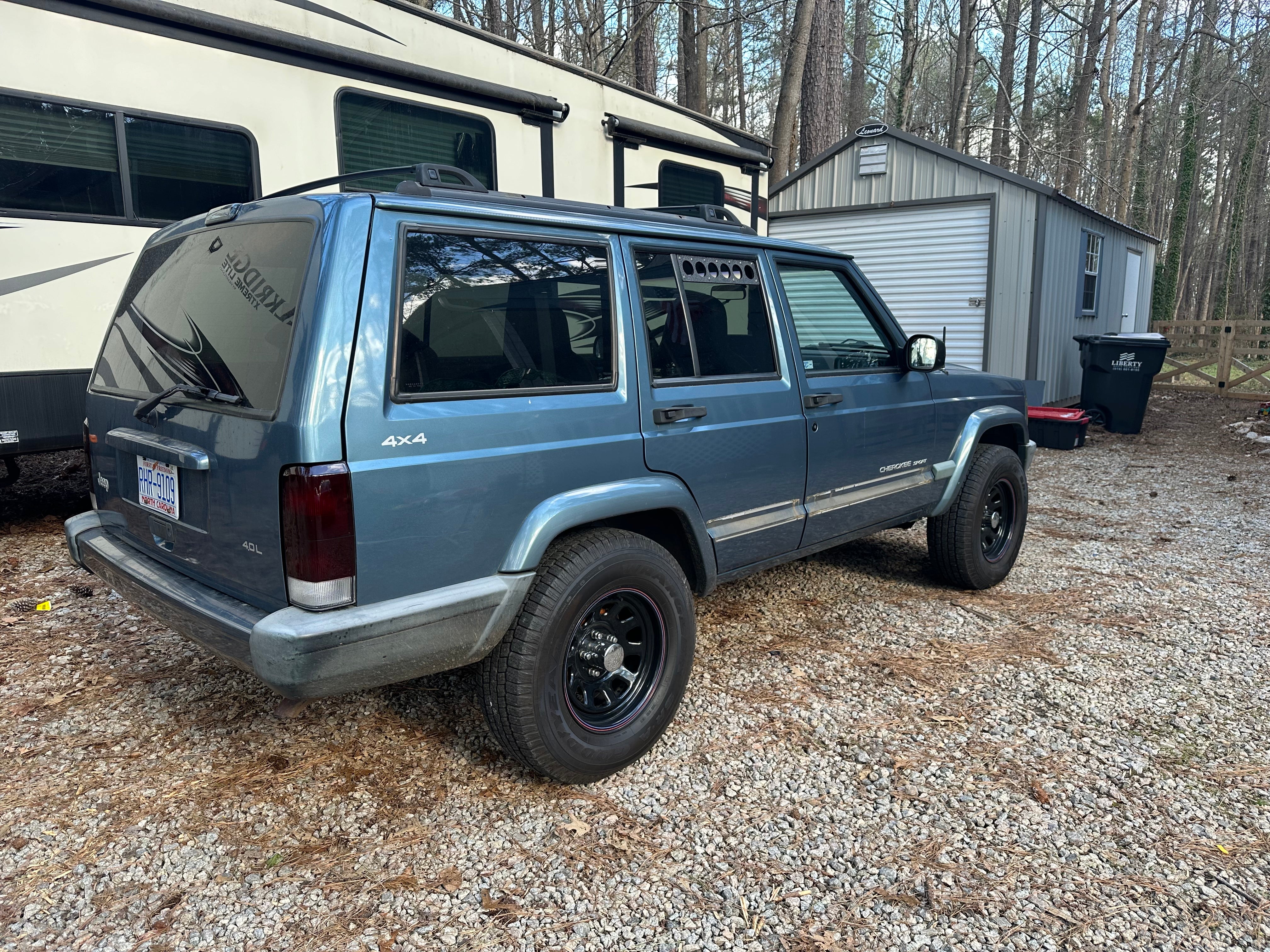 Cherokee Window Vents (XJ 83-01) – Visual Autowerks