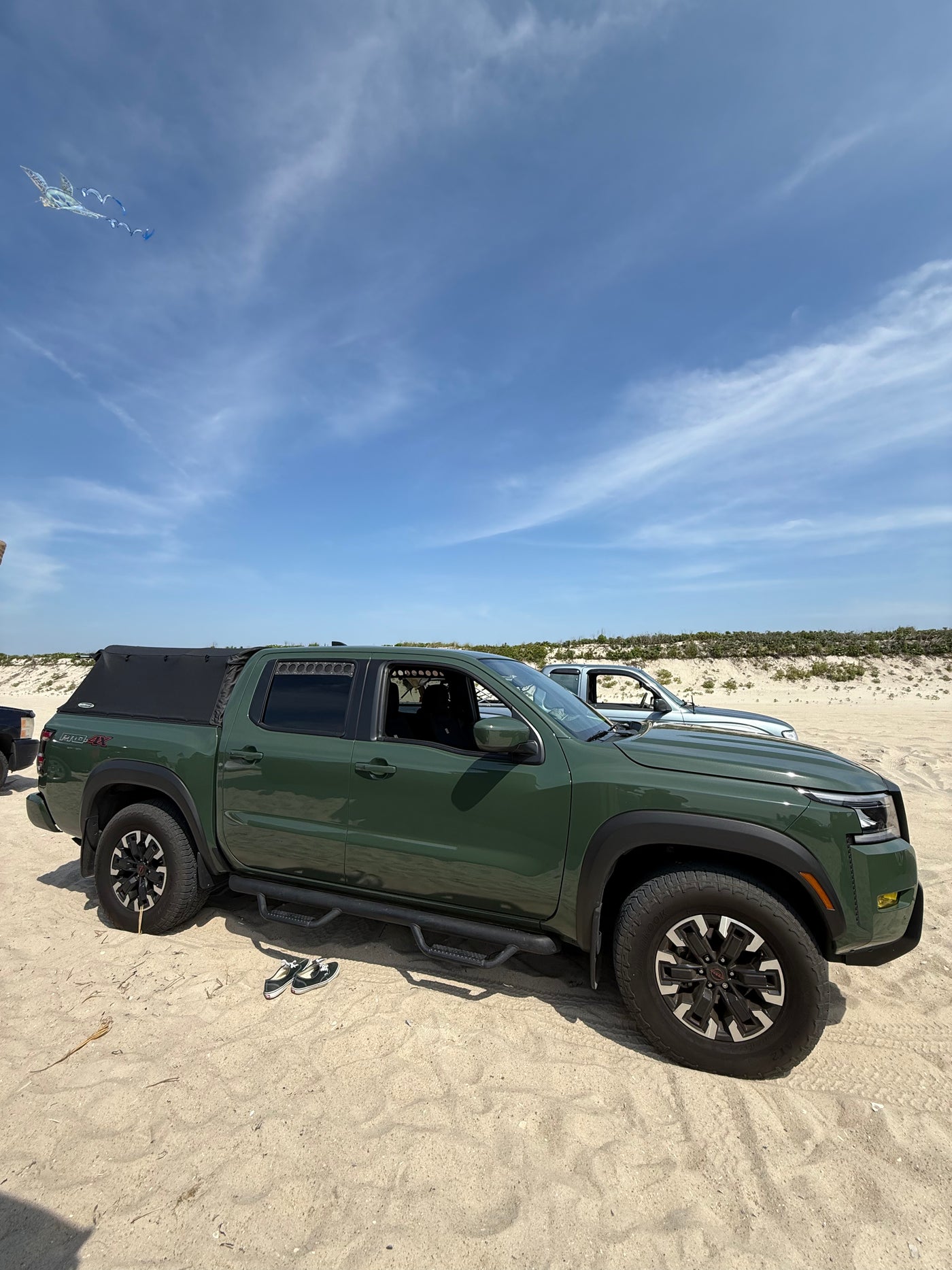 2022–2027 Nissan Frontier Crew Cab Rear Window Vents (3rd Gen / D41)
