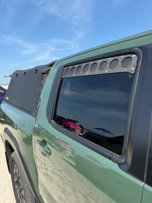 2022–2027 Nissan Frontier Crew Cab Rear Window Vents (3rd Gen / D41)