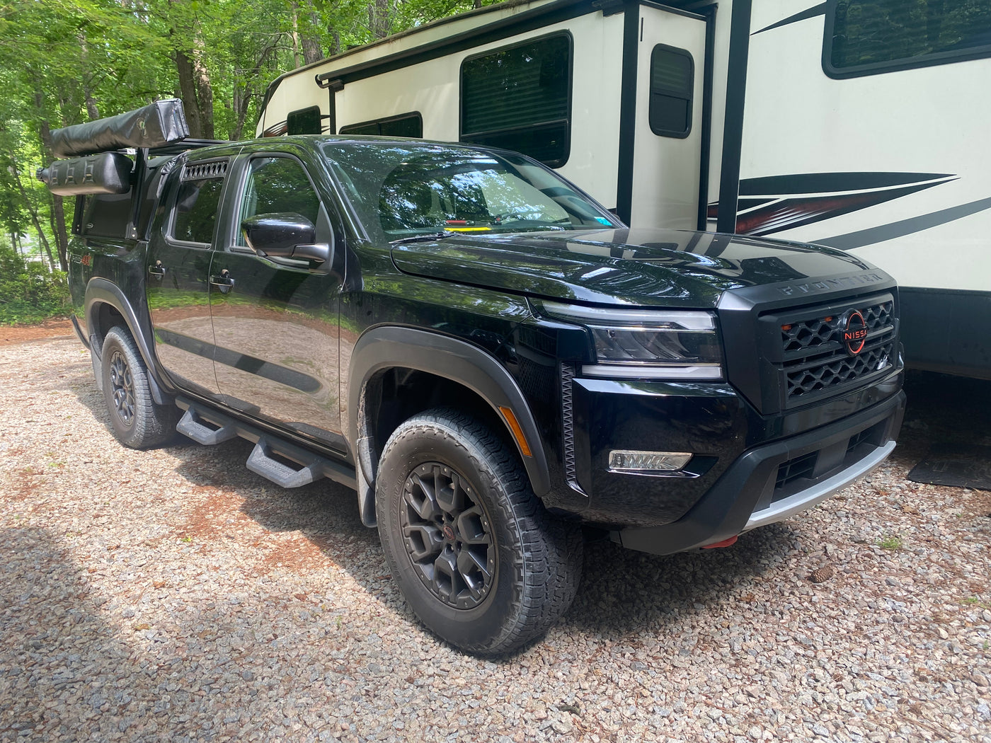 2022–2027 Nissan Frontier Crew Cab Rear Window Vents (3rd Gen / D41)