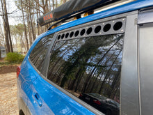 19-25 Forester Window Vents SK