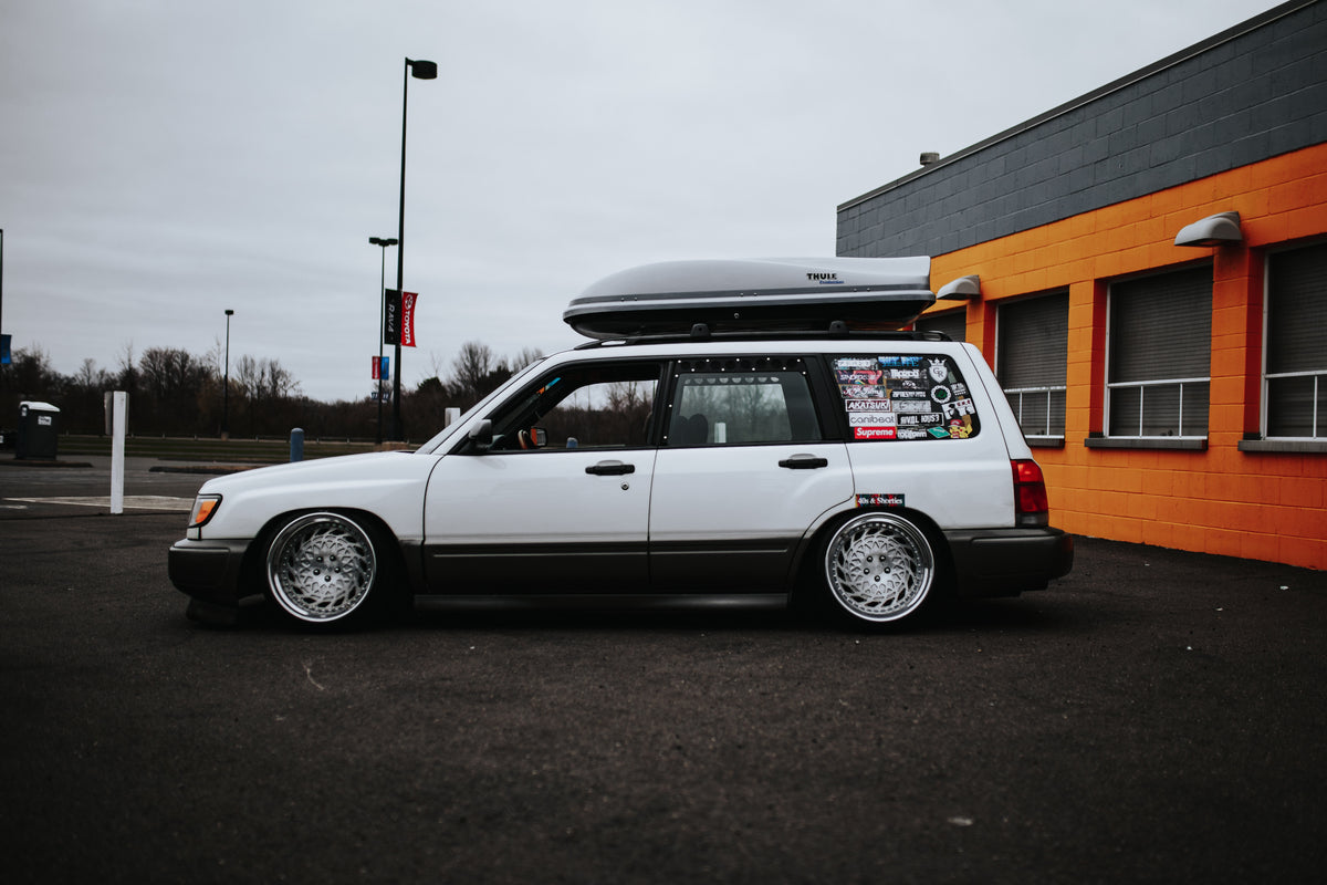 98-02 Forester Window Vents SF