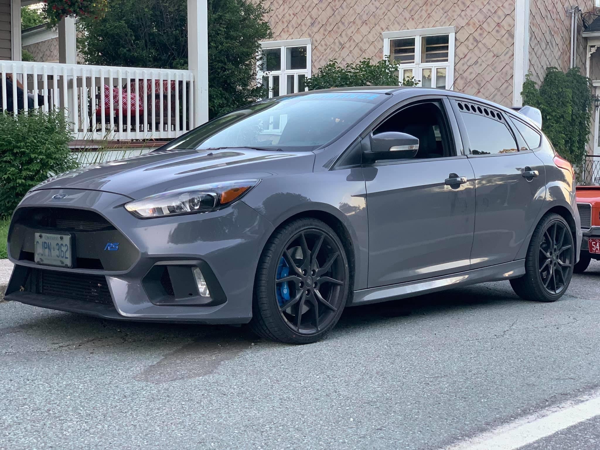 Ford focus window vents deals