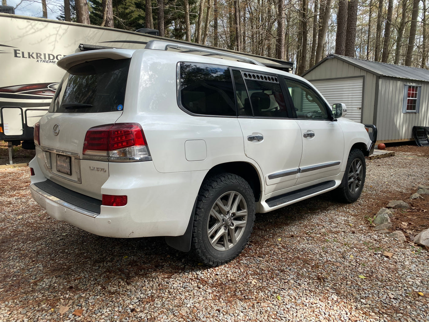 2008–2021 Toyota Land Cruiser 200 Series / Lexus LX570 Rear Window Vents (J200)